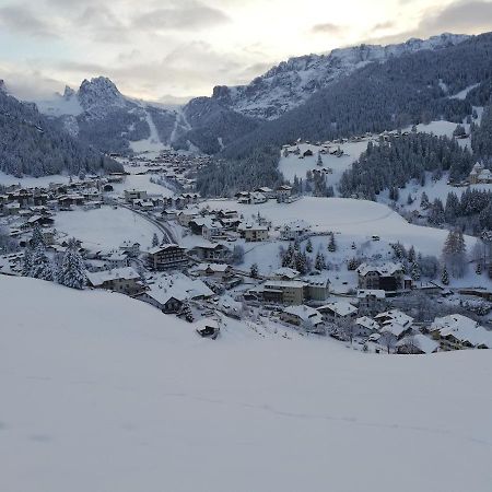 Pension Dolomieu Santa Cristina Val Gardena ภายนอก รูปภาพ